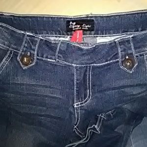 Eighty-eight perfect jeans